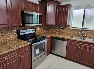 303 Lakeview Dr APT 202, Fort Lauderdale, FL 33326