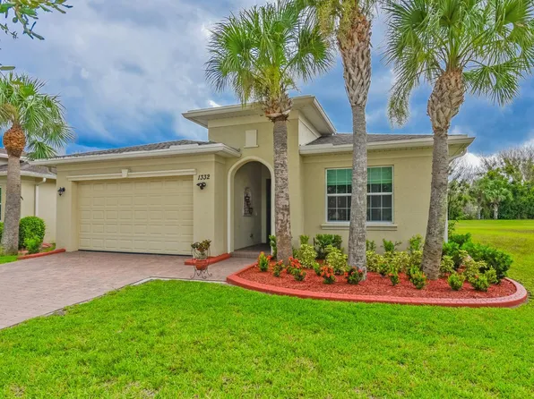 1332 NW Leonardo Circle, Port St Lucie, FL 34986