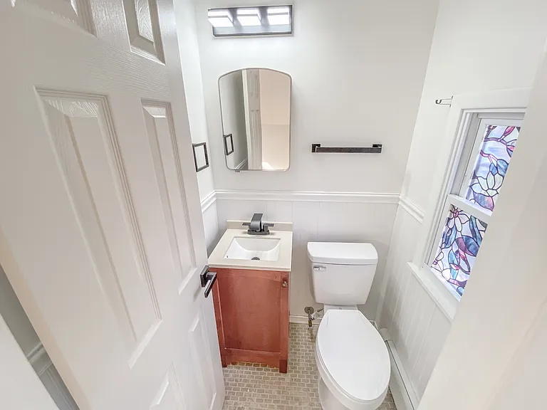 1 Herrick Dr — Photo 24