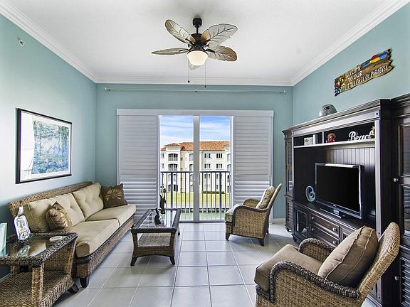 5th image of 18 Harbour Isle Dr W Unit Ph06