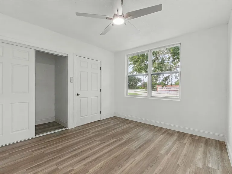 8812 Oakwood Dr — Photo 40