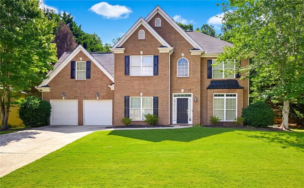 4 bed, 2.5 bath, 2646 sqft, $2,500 — Photo 1