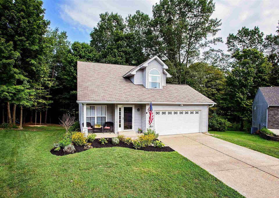 1st image of 7 N Cedarwood Ct