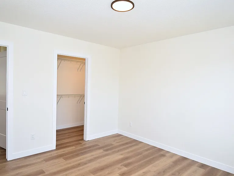 2131 5th Ave SW — Photo 27