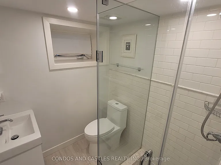 203 Fern Ave #LOWER — Photo 3