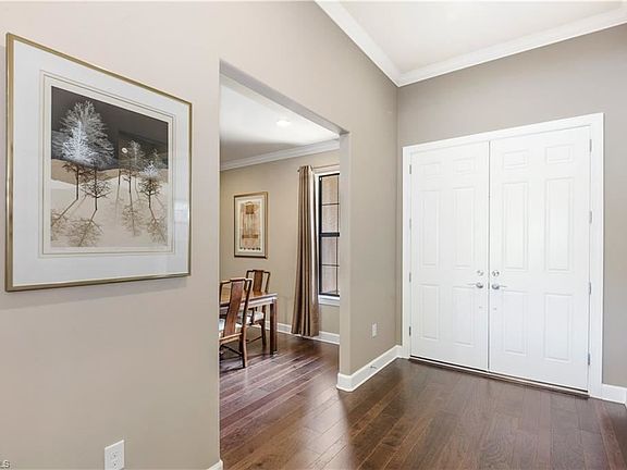 4th image of 12910 Hadley Ct