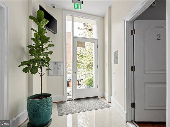 3rd image of 2019 19th St NW #2