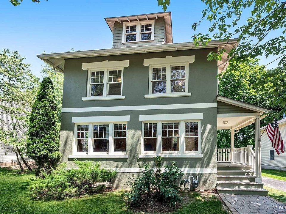 1st image of 70 Riverdale St