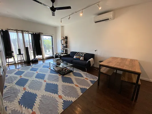 Rented by Realty Collective | media 15