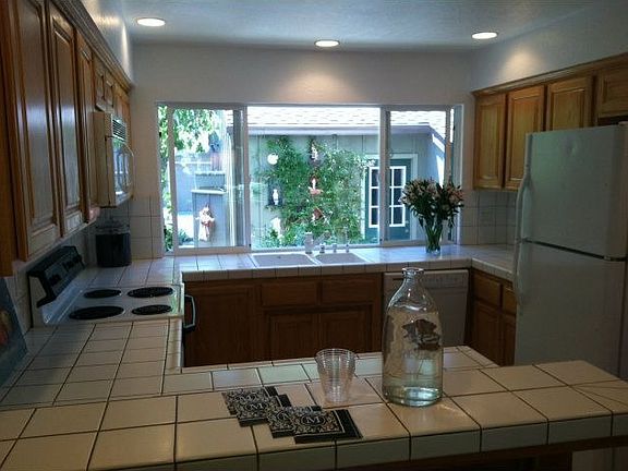 2nd image of 203 Charter Oaks Cir