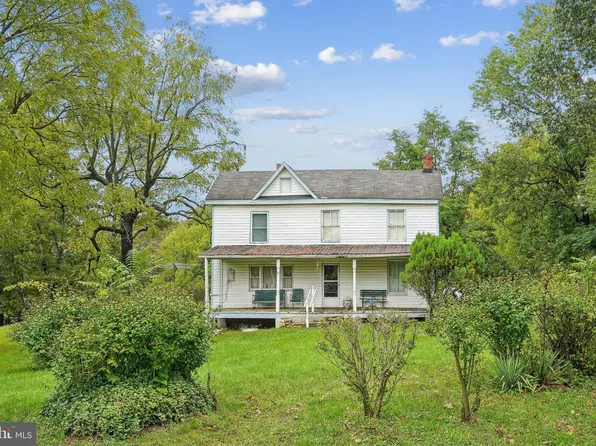 5095 Leeds Manor Rd, Hume, VA 22639