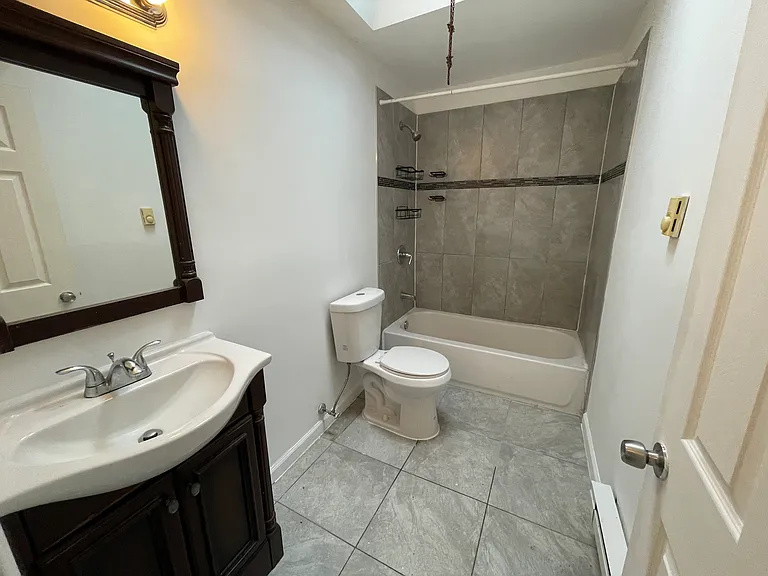 4759 Vista St — Photo 10