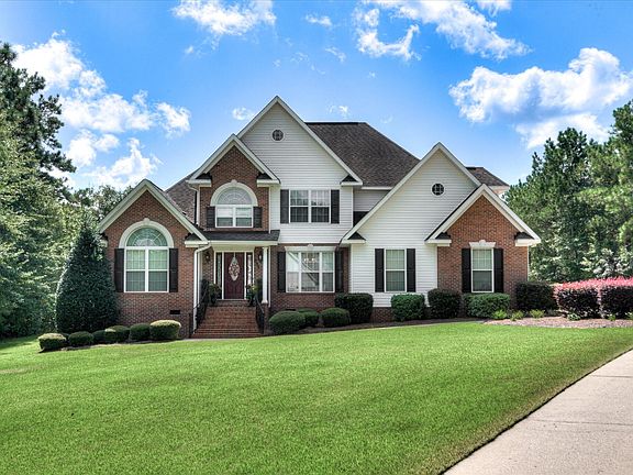 2nd image of 602 Madelyn Dr