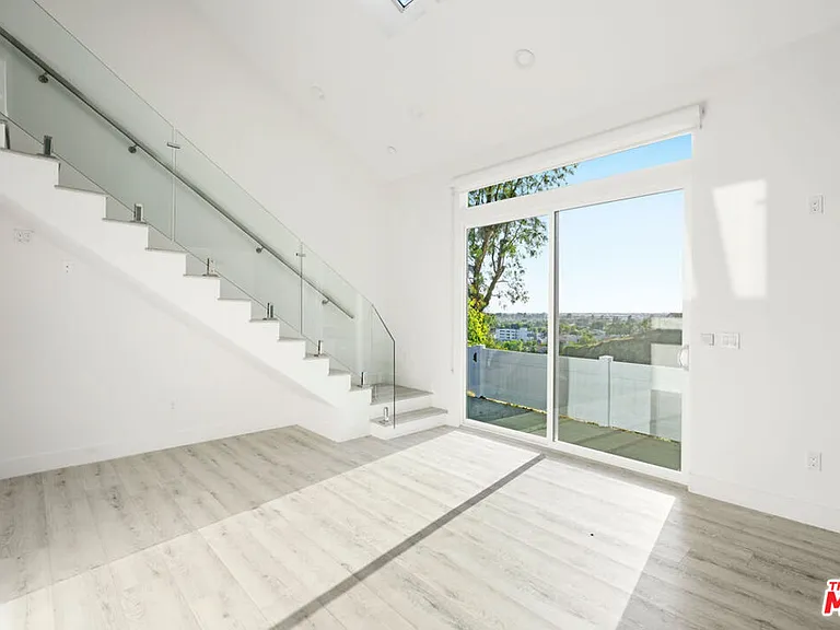 10321 Sala Pl — Photo 23