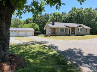 917 W Pine St, Blacksburg, SC 29702