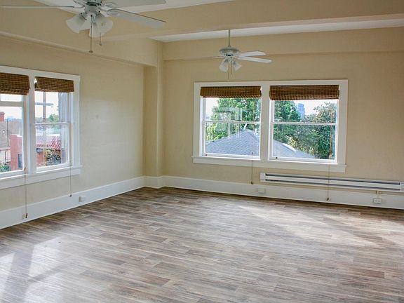 4th image of 2331 E St APT 204