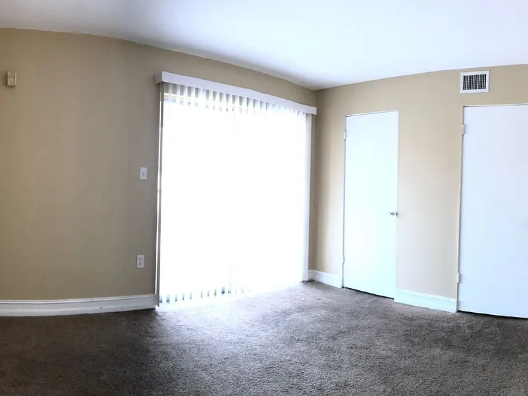 1830 Maravilla Ave #323 — Photo 5