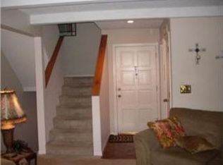 10202 Edelweiss Cir, Merriam, KS 66203