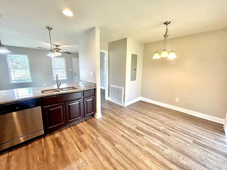 1089 Burwell Rd — Photo 29