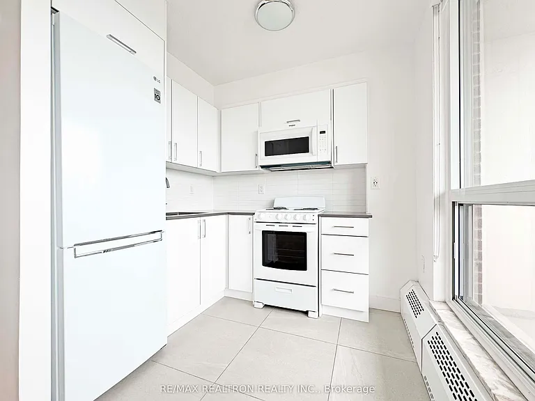 666 Spadina Ave #2107 — Photo 5