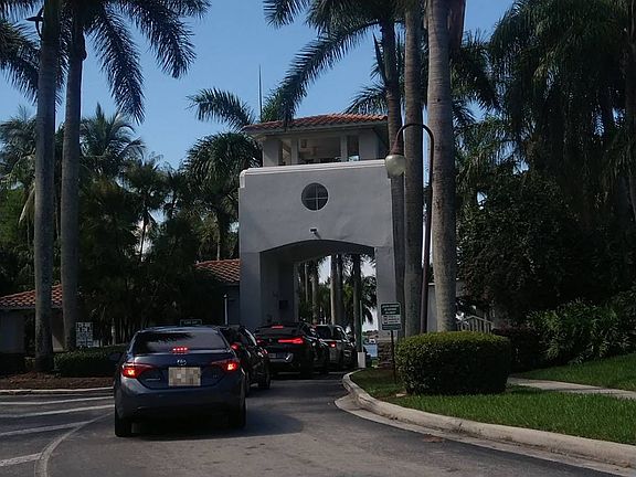 3rd image of 7326 NW 113th Pl