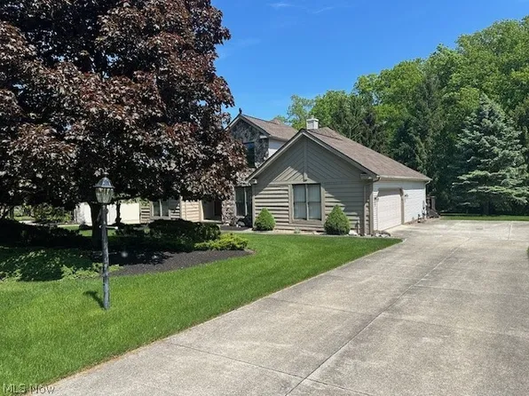 4991 Corkwood Dr, North Royalton, OH 44133