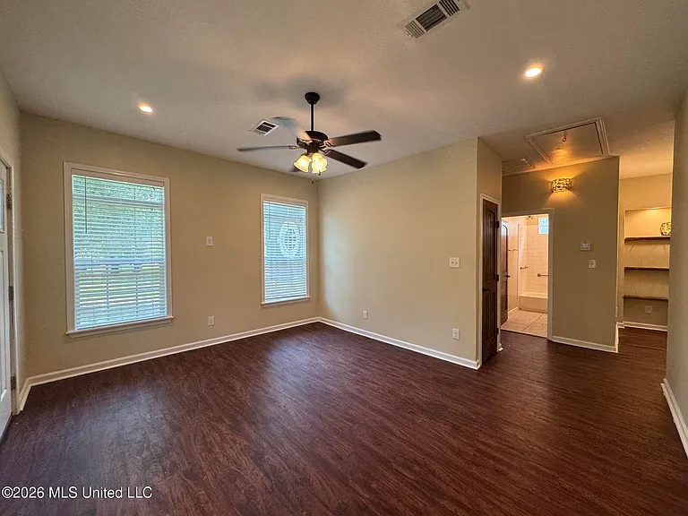 4346 Council Cir — Photo 3