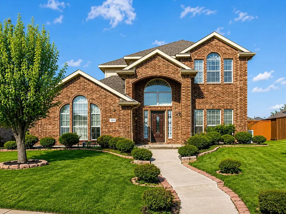 3209 Silver Springs Way