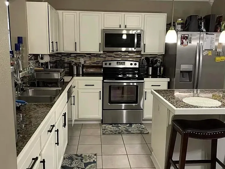 532 Glenway Dr — Photo 3