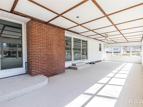 4th image of 203 Oakwood Dr