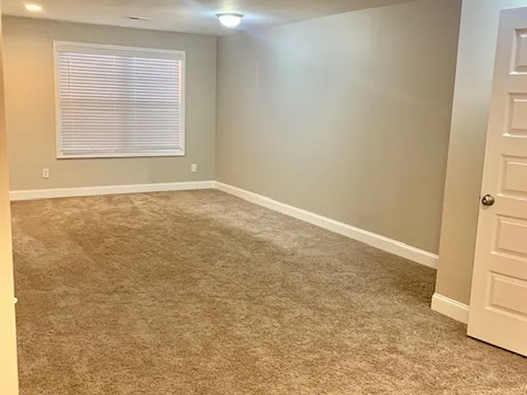113 James Parcus Cir — Photo 30