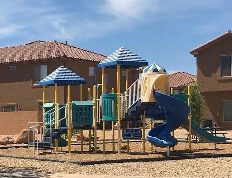 2501 Bella Vista Dr — Photo 14