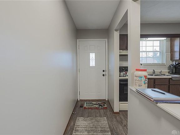 5th image of 550 Kitrina Ave