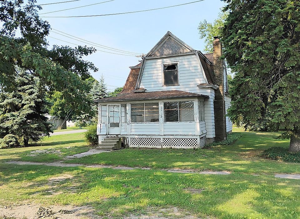 1st image of 122 S Newton St