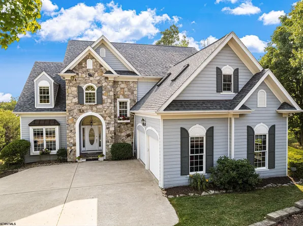 4009 Greystone Dr, Morgantown, WV 26508