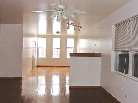 2nd image of 1422 N Maplewood Ave APT 1