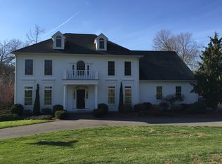 30 Ladyslipper Ln, Southington, CT 06489