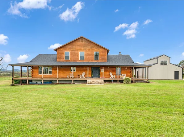 1204 County Road 215, Berryville, AR 72616