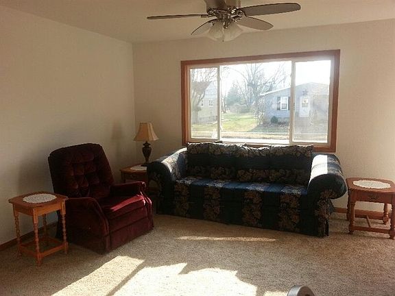 3rd image of 447 Marshall Ave