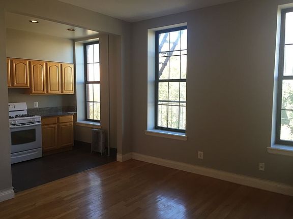 2nd image of 454 E 119th St #2FR