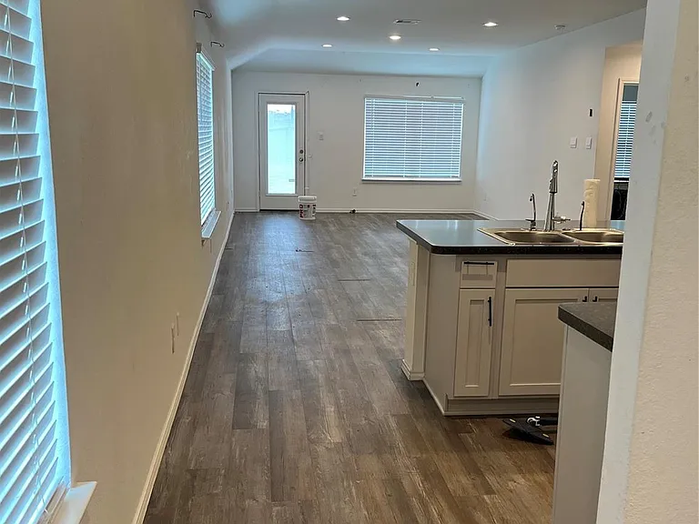 24203 Saddlestone Green Dr — Photo 9