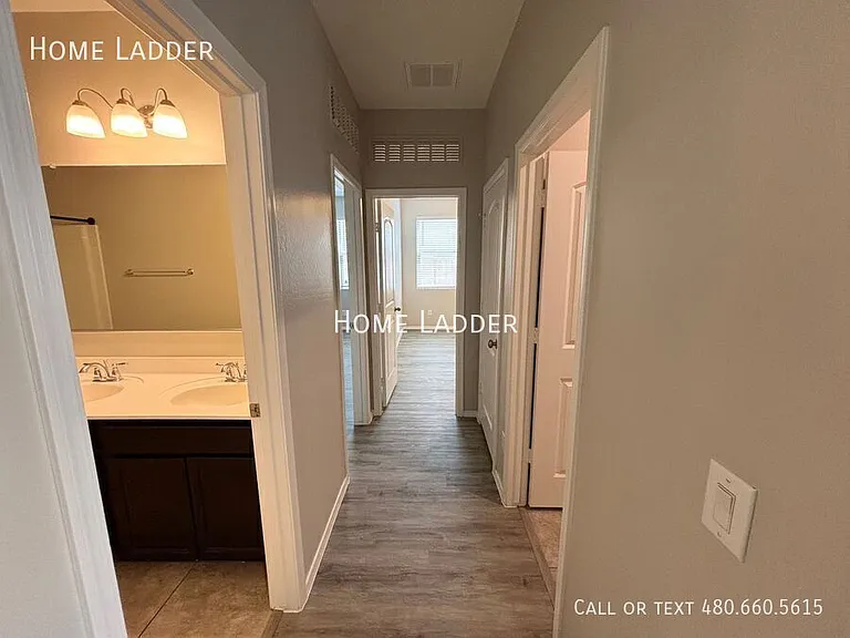 10453 E Cliffrose Ln — Photo 14