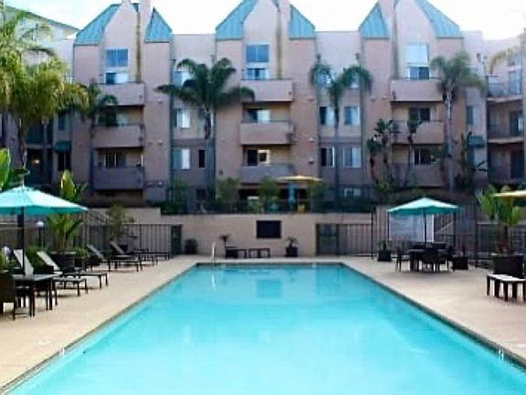 2nd image of 8510 Costa Verde Blvd