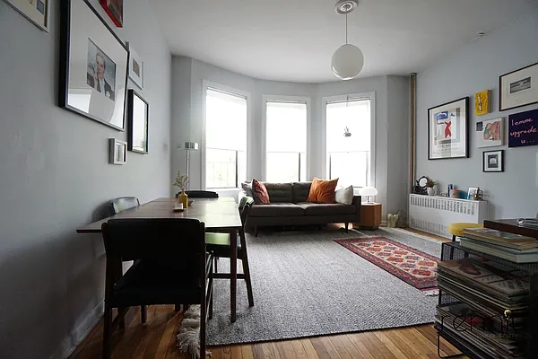 Rented by Rennit Inc. | media 23