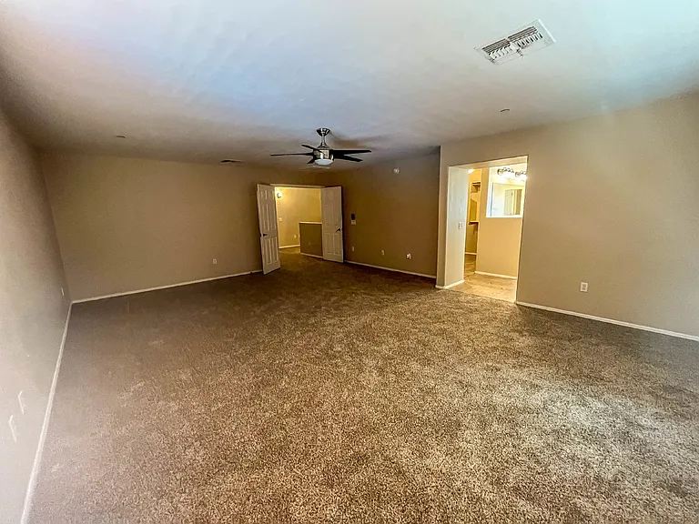 853 W Calle Barbitas — Photo 27