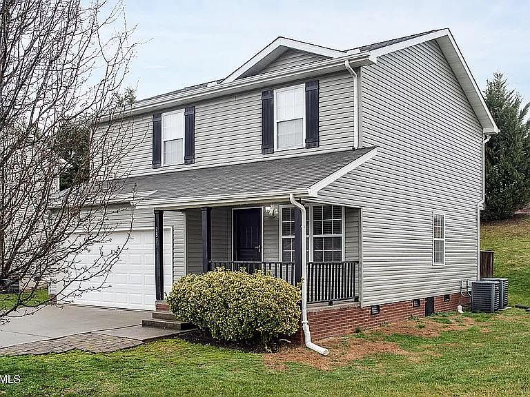 1st image of 7832 Princeton Falls Ln
