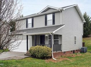 7832 Princeton Falls Ln, Knoxville, TN 37938