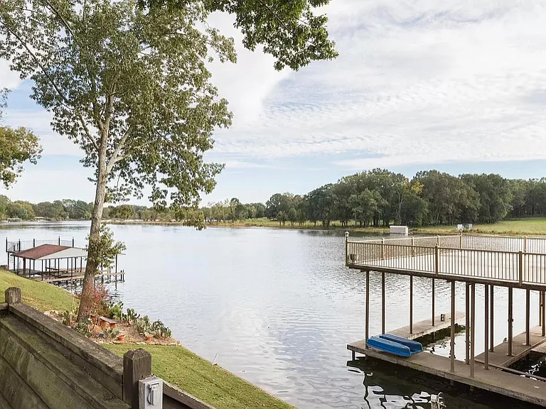 687 Lakewood Dr #C — Photo 4