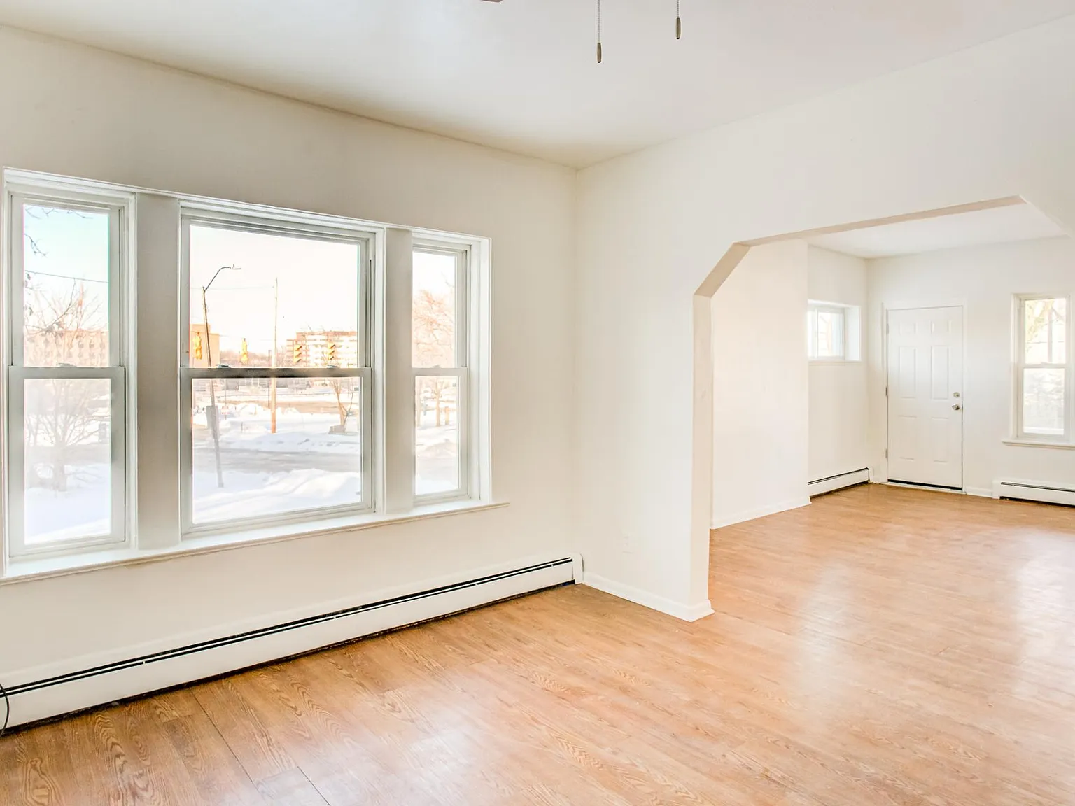 3 bed, 1400 sqft, $1,900 — Photo 4