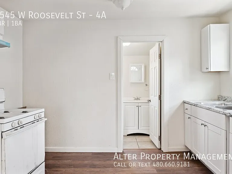 1545 W Roosevelt St #4A — Photo 10